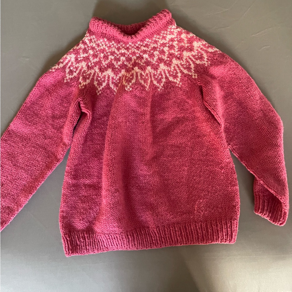 Vintage pink & white turtleneck sweater